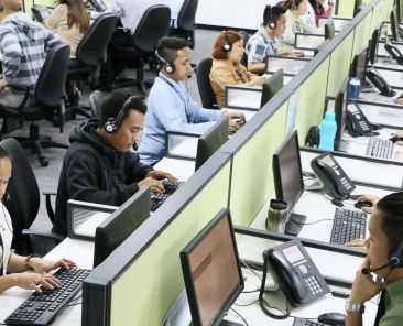 low-rise-in-services-trade